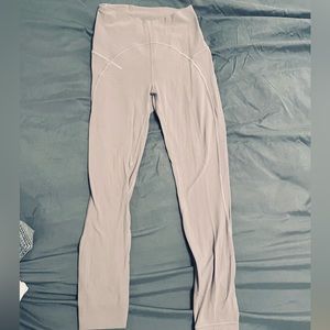 UNLIMIT HIGH-RISE TIGHT 25"
Violet Verbena